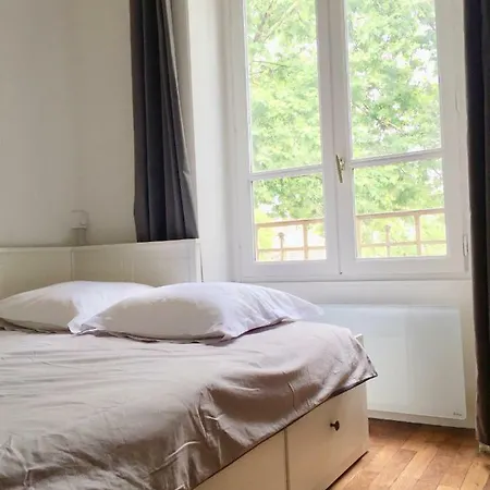 Studio Charlemagne Apartment *